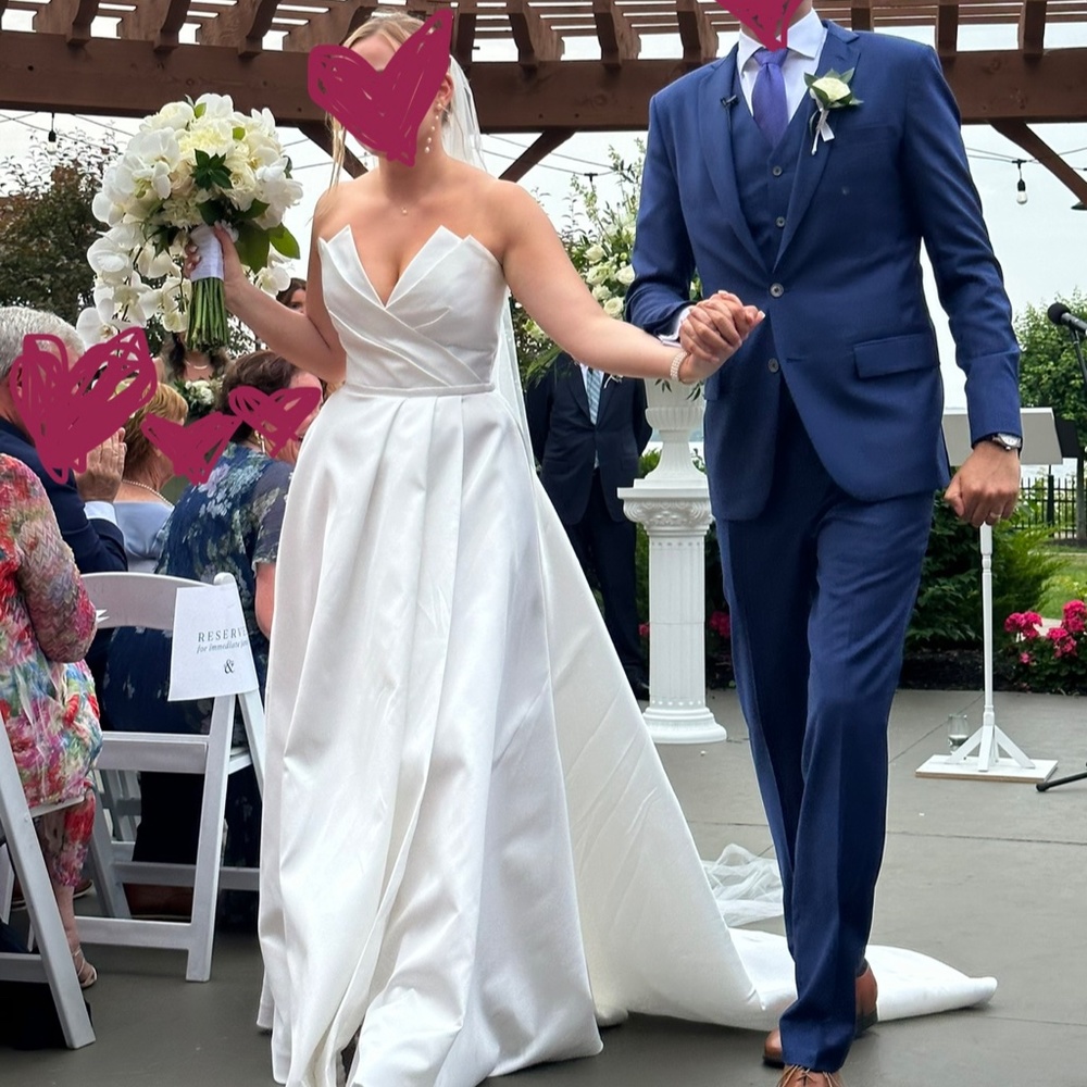 Suzanne Neville Penny - modern classic wedding gown in silk mikado - Picture 5 of 7